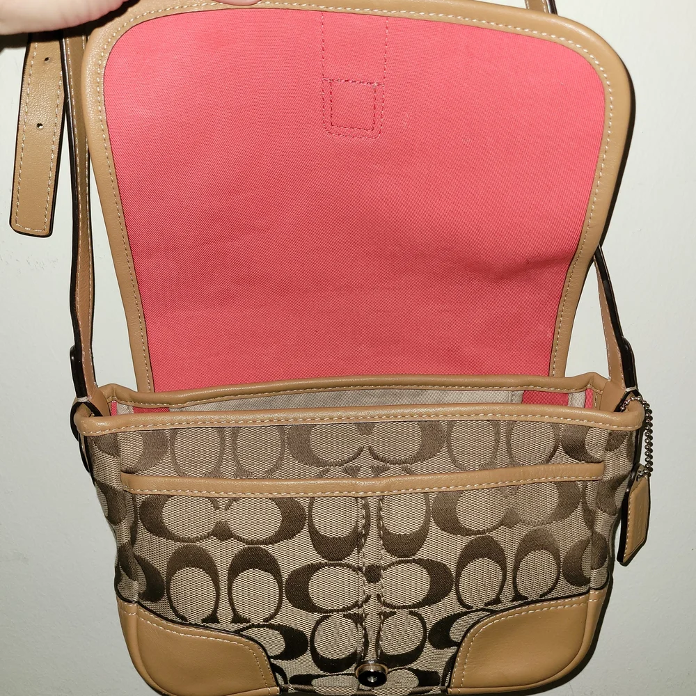 Coach Hadley Signature Field Bag (Style #F30601). - Picture 5 of 12